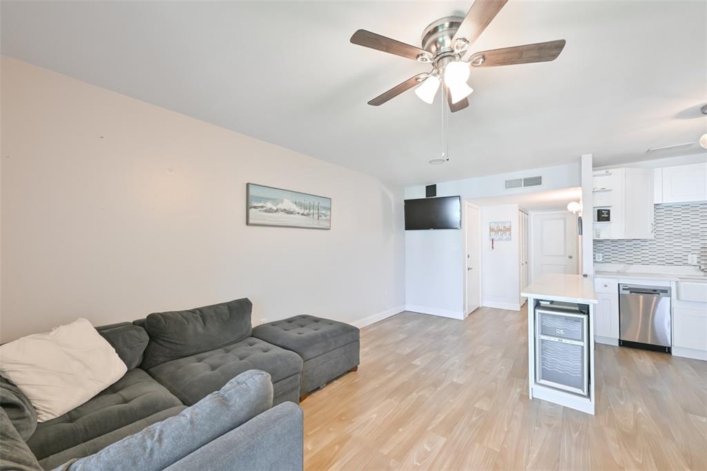 237 South McMullen Booth Road, Unit 50 Clearwater, FL 33759 - Photo 8 of 29