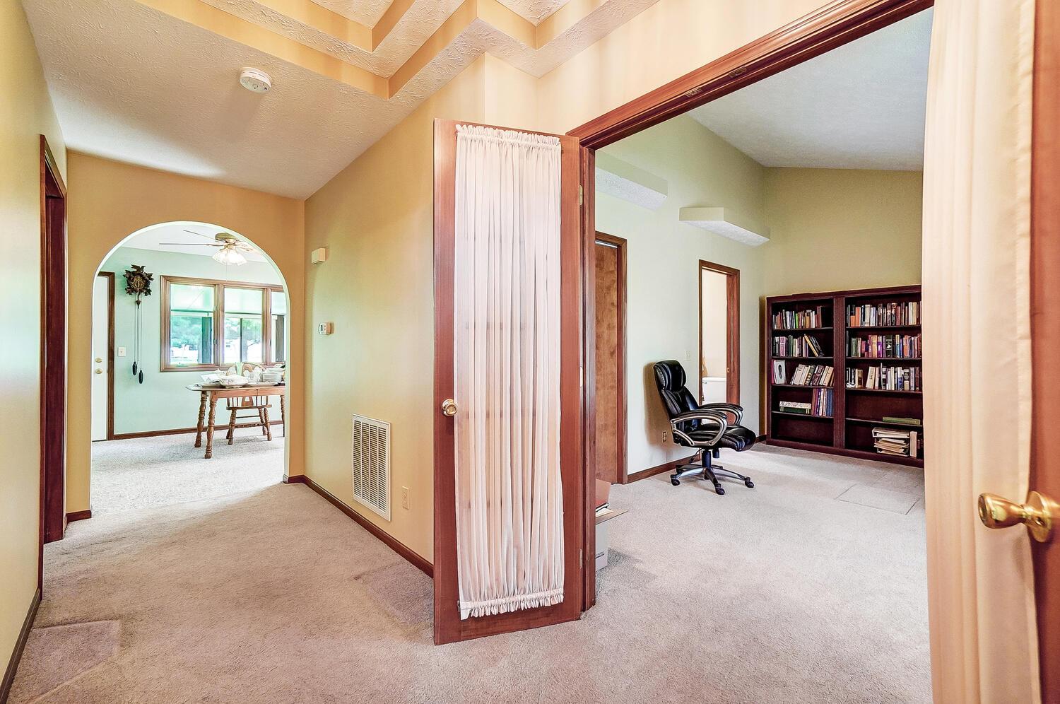 5642 Fox Ridge Drive Springfield, OH 45503 - Photo 7 of 40