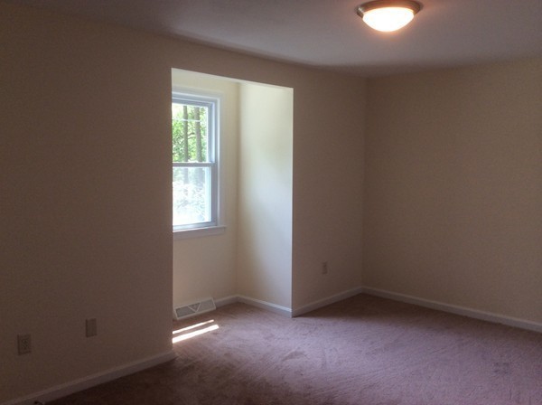 205 Alabama Road Tewksbury, MA 01876 - Photo 15 of 16 Gallery Image 15