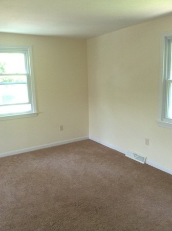 205 Alabama Road Tewksbury, MA 01876 - Photo 9 of 16 Gallery Image 9