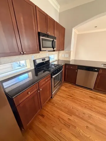 $2,695 | 1141 West 24th Street, Unit B, Houston, TX 77008