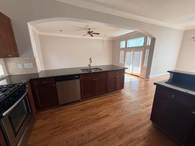 $2,695 | 1141 West 24th Street, Unit B, Houston, TX 77008