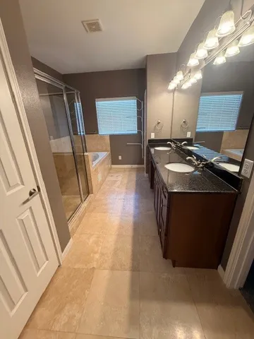 $2,695 | 1141 West 24th Street, Unit B, Houston, TX 77008