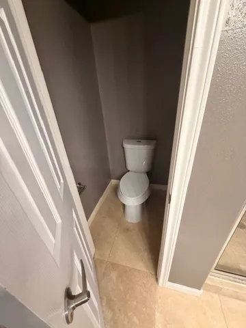 $2,695 | 1141 West 24th Street, Unit B, Houston, TX 77008