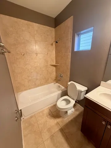 $2,695 | 1141 West 24th Street, Unit B, Houston, TX 77008