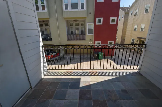 $2,695 | 1141 West 24th Street, Unit B, Houston, TX 77008