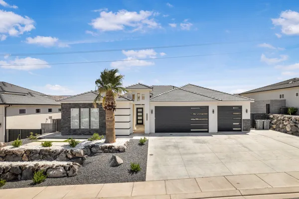 $766,000 | 1861 West 300 North, Hurricane, UT 84737
