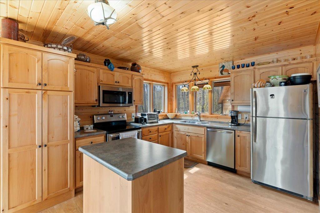 9382 County Road 8 Brainerd, MN 56401 - Photo 12 of 108