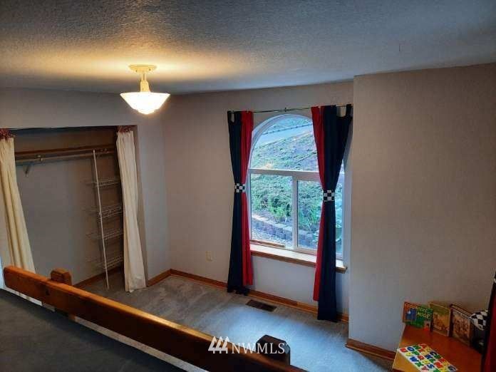 7728 Fairview Road Southwest Tumwater, WA 98512 - Photo 23 of 36 Gallery Image 23