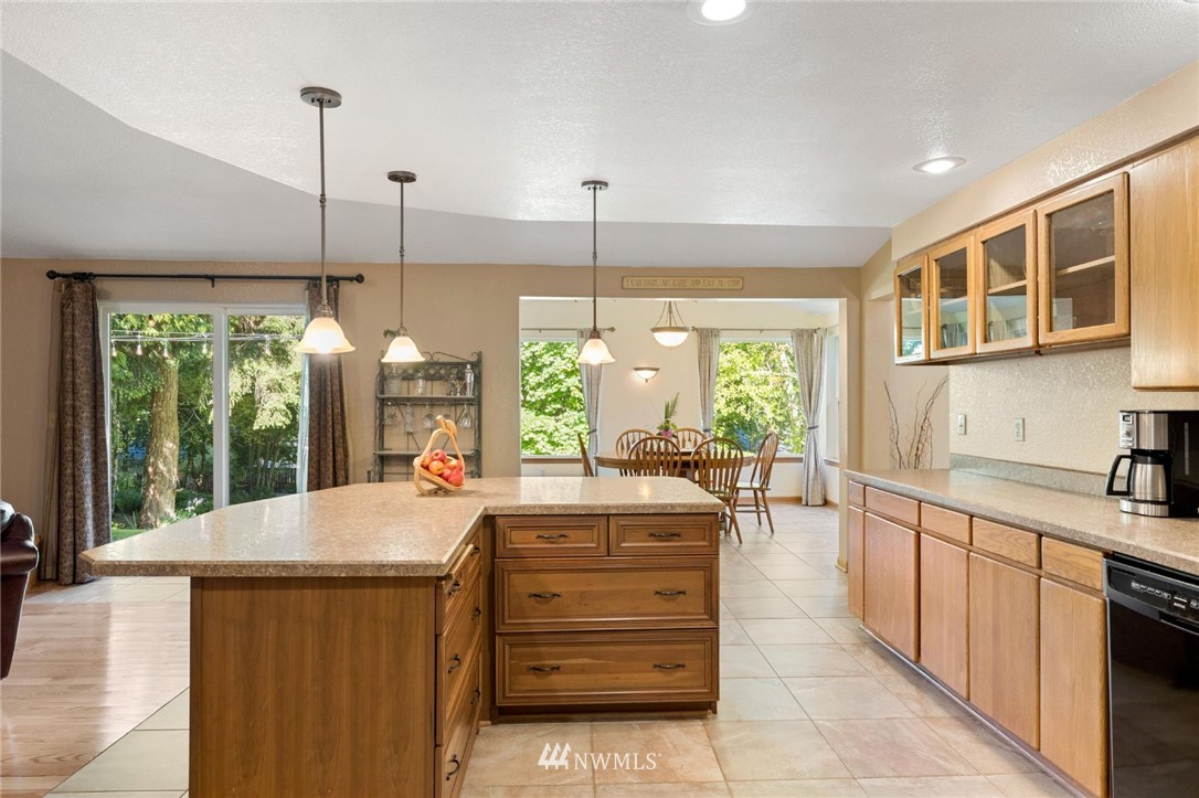 7728 Fairview Road Southwest Tumwater, WA 98512 - Photo 6 of 36 Gallery Image 6