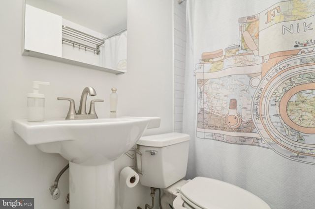 $275,000 | 2053 North Woodstock Street, Unit 102, Arlington, VA 22207