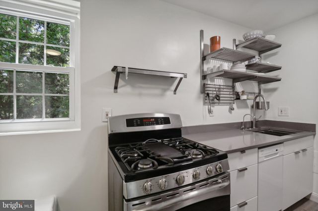 $275,000 | 2053 North Woodstock Street, Unit 102, Arlington, VA 22207