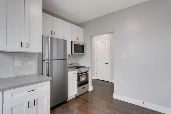 $1,250 | 8022 South Ellis Avenue, Unit 1B, Chicago, IL 60619