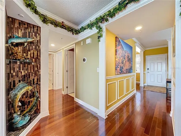 $399,000 | 1200 Country Club Drive, Unit 5404, Largo, FL 33771