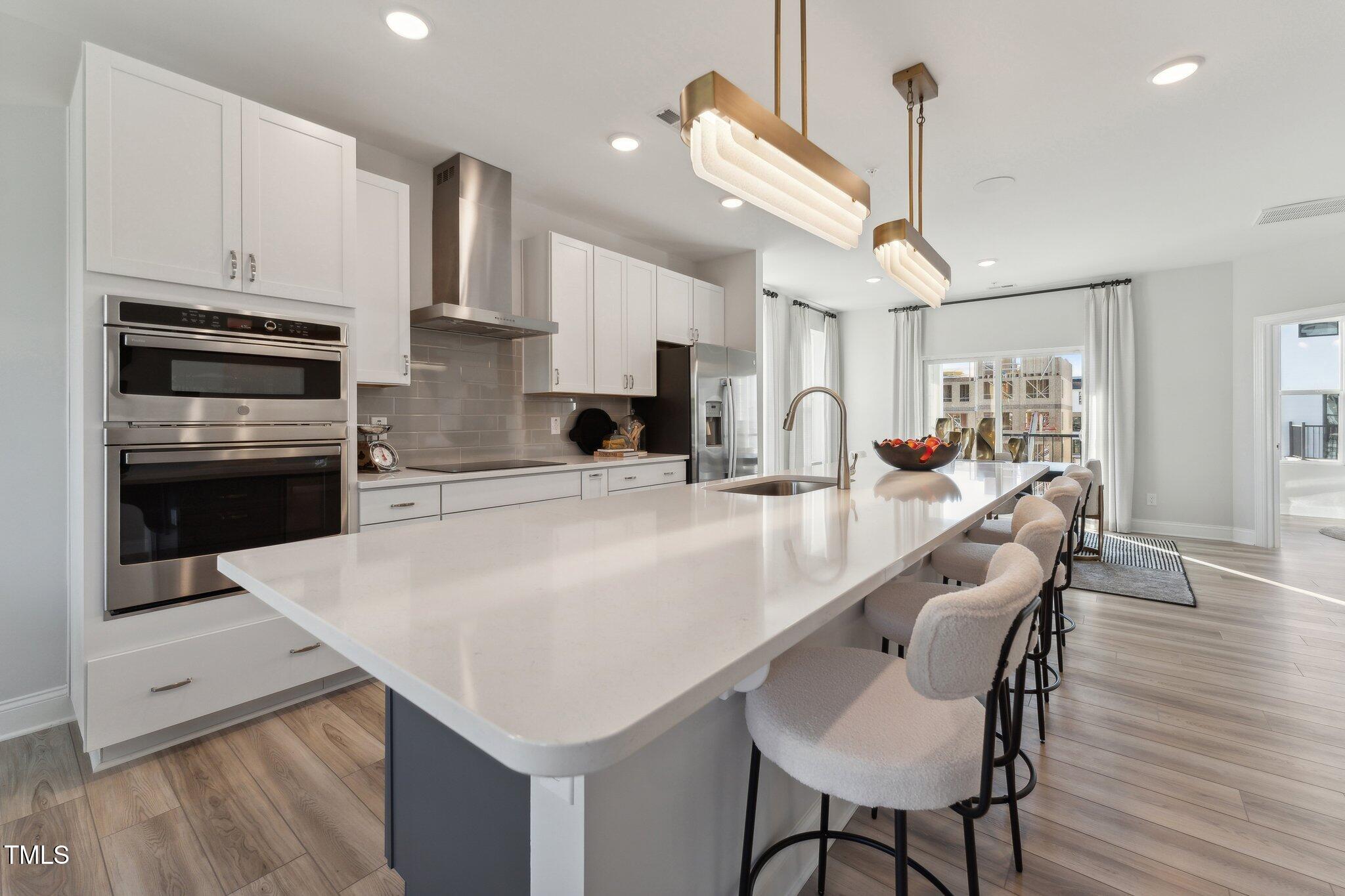 1239 Shaw View Alley, Unit 201 Raleigh, NC 27601 - Photo 12 of 37 11-web-or-mls-DSC05756