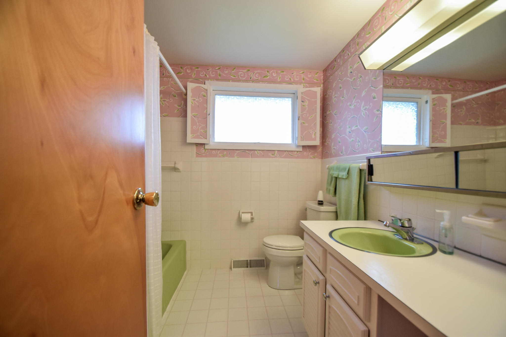 5323 Ridgewood Road East Springfield, OH 45503 - Photo 23 of 39