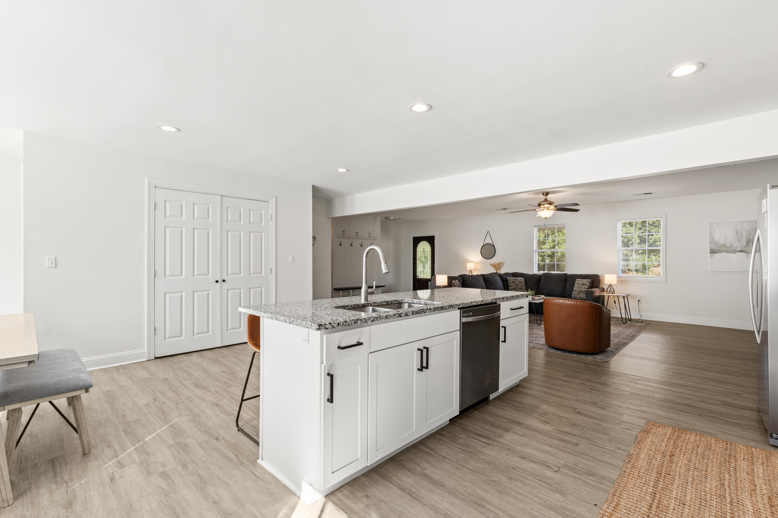 1824 Grimball Road Charleston, SC 29412 - Photo 14 of 50 1824 Grimball-36