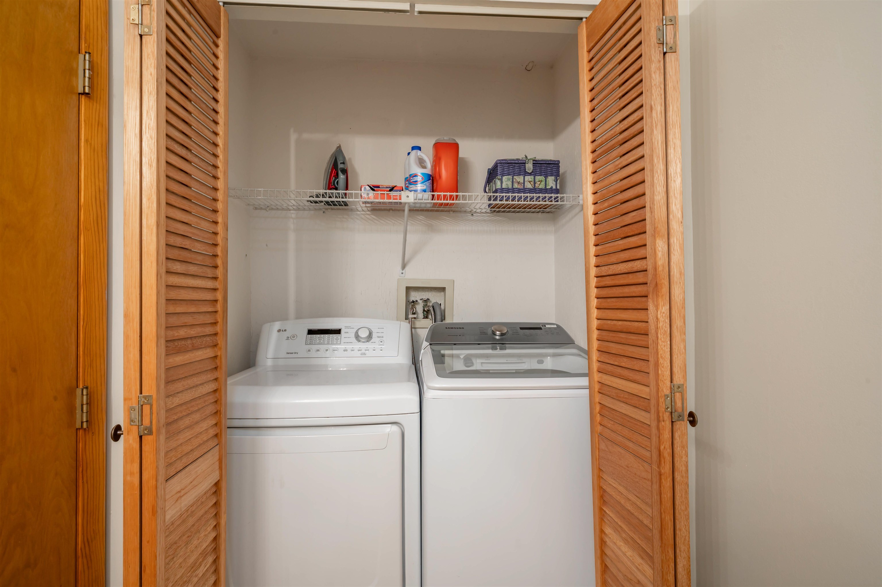 58 Woodward Road Merrimack, NH 03054 - Photo 14 of 28 Gallery Image 14