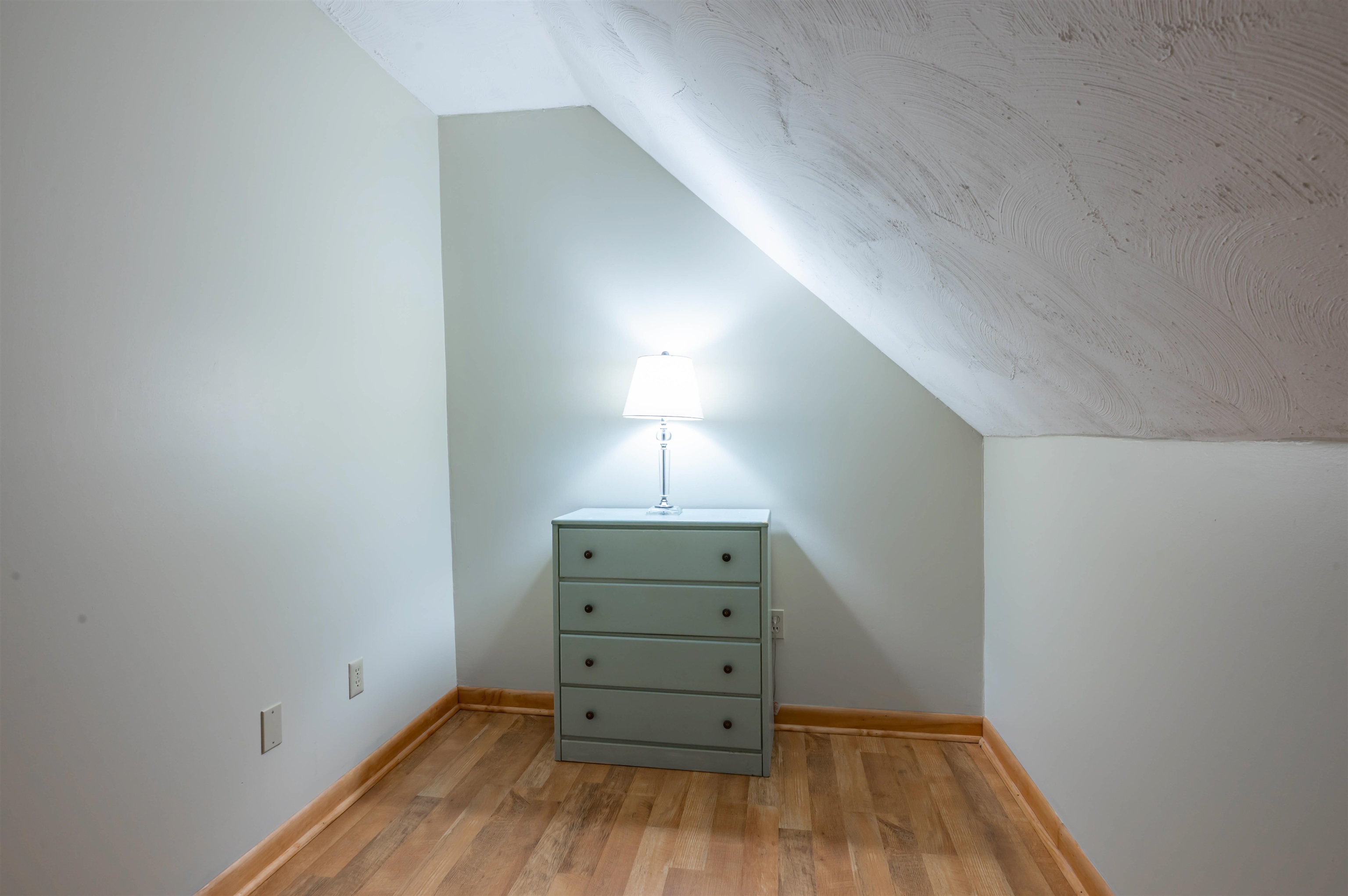 58 Woodward Road Merrimack, NH 03054 - Photo 22 of 28 Gallery Image 22