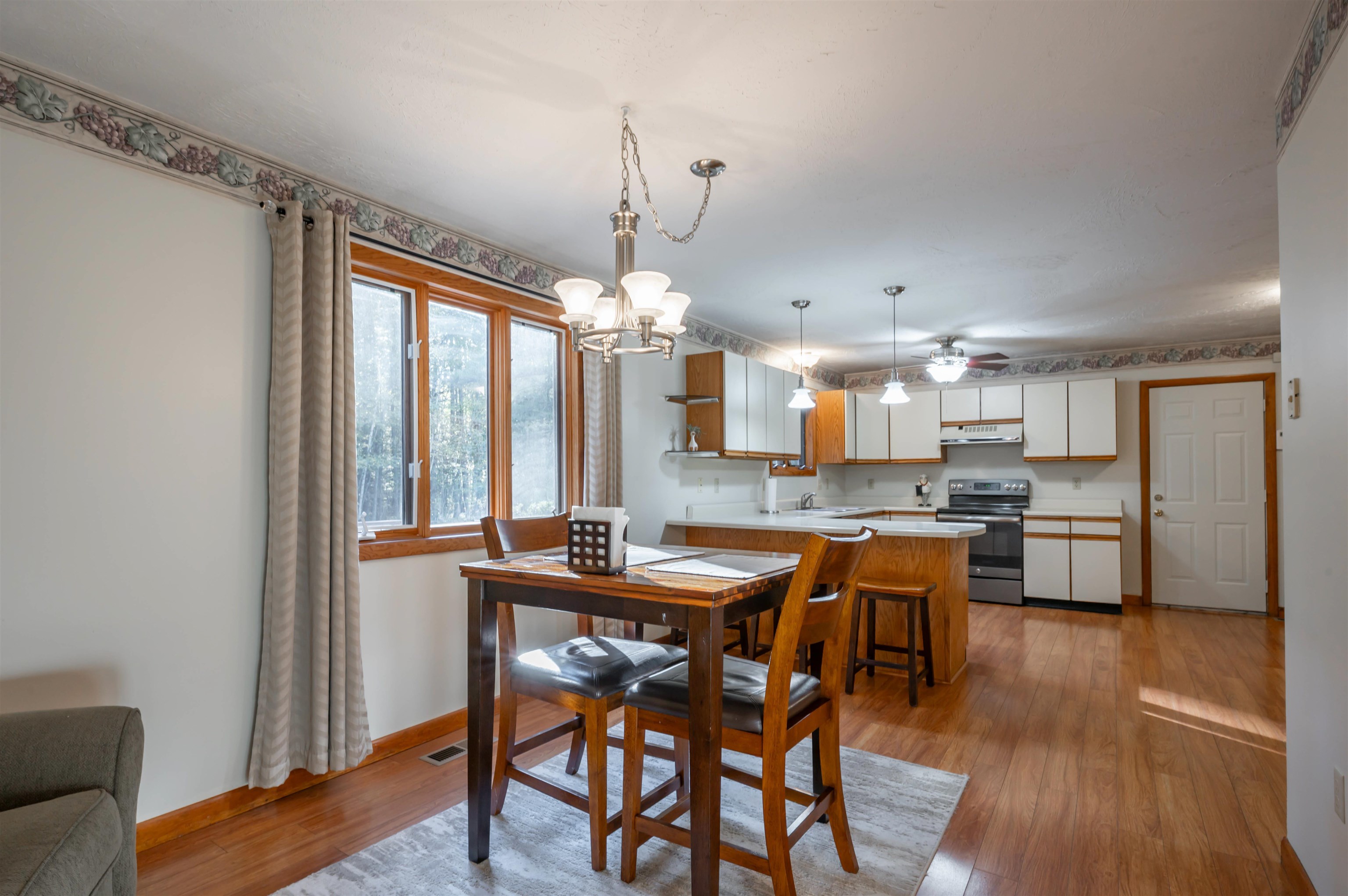 58 Woodward Road Merrimack, NH 03054 - Photo 10 of 28 Gallery Image 10