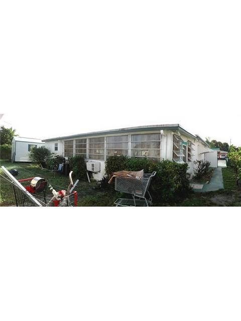 430 West 30th Street Riviera Beach, FL 33404 - Photo 7 of 8 Exterior Back