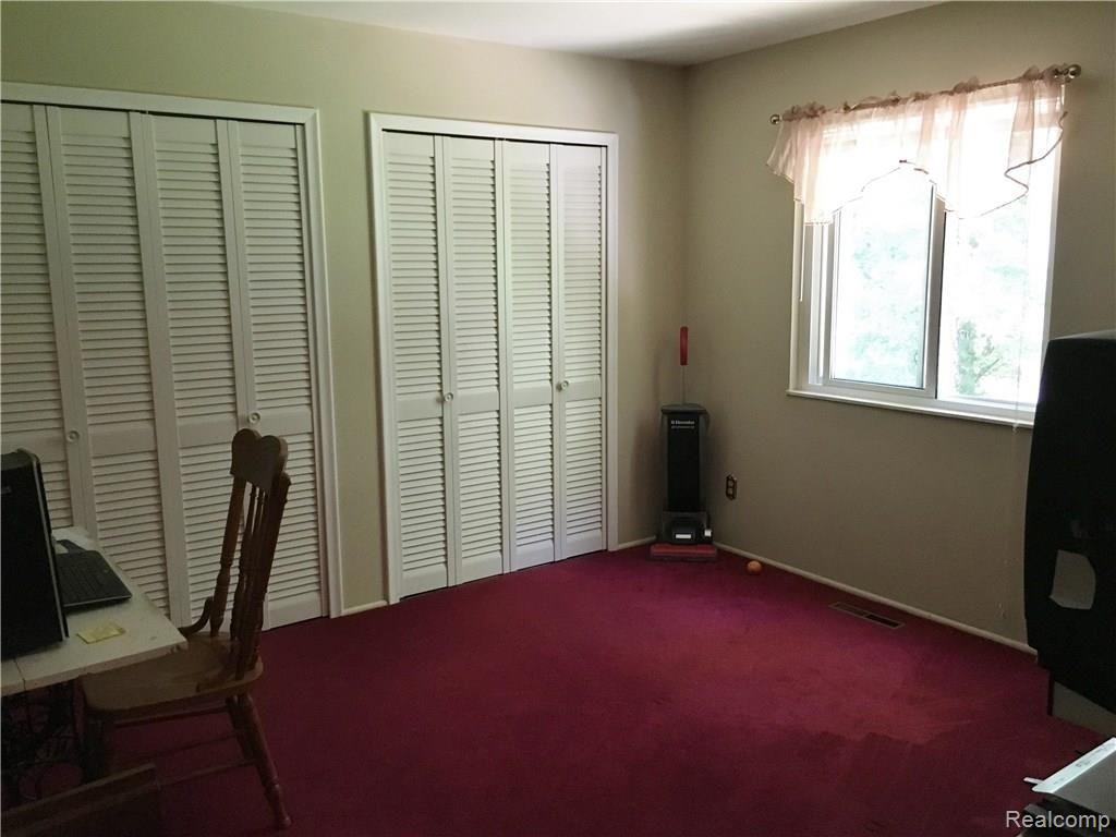 11273 Runyan Lake Road Fenton, MI 48430 - Photo 18 of 26