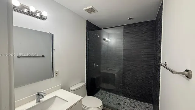 $3,000 | 820 15th Street, Unit 103, Miami Beach, FL 33139