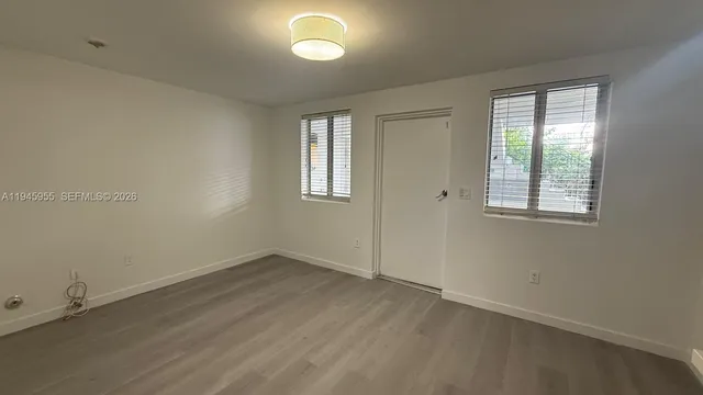 $3,000 | 820 15th Street, Unit 103, Miami Beach, FL 33139