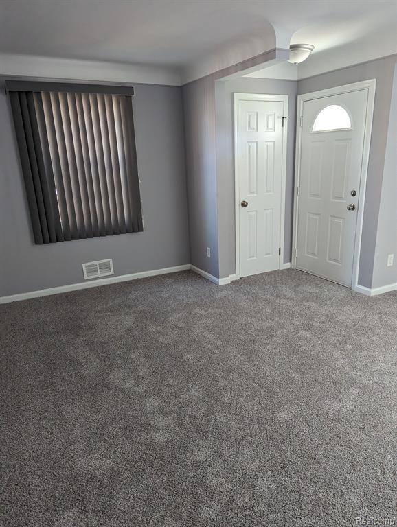 216 Biltmore Street Inkster, MI 48141 - Photo 4 of 18