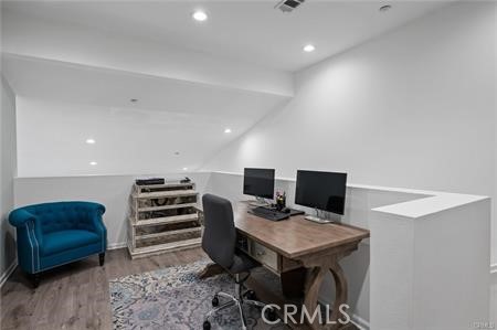 5441 Ocean, Unit 101 Hawthorne, CA 90250 - Photo 14 of 44 Open loft off of primary bedroom