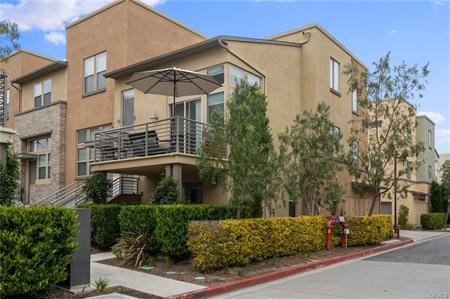 5441 Ocean, Unit 101 Hawthorne, CA 90250 - Photo 28 of 44 End unit with lots of light - no one above or below you