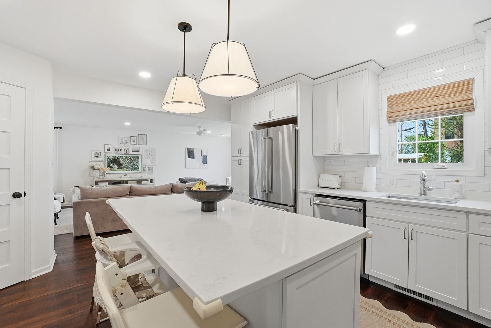 4740 Douglas Road Downers Grove, IL 60515 - Photo 6 of 32