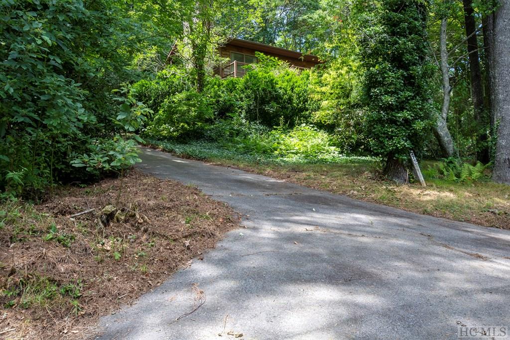275 Satulah Ridge Road Highlands, NC 28741 - Photo 4 of 16 Gallery Image 4