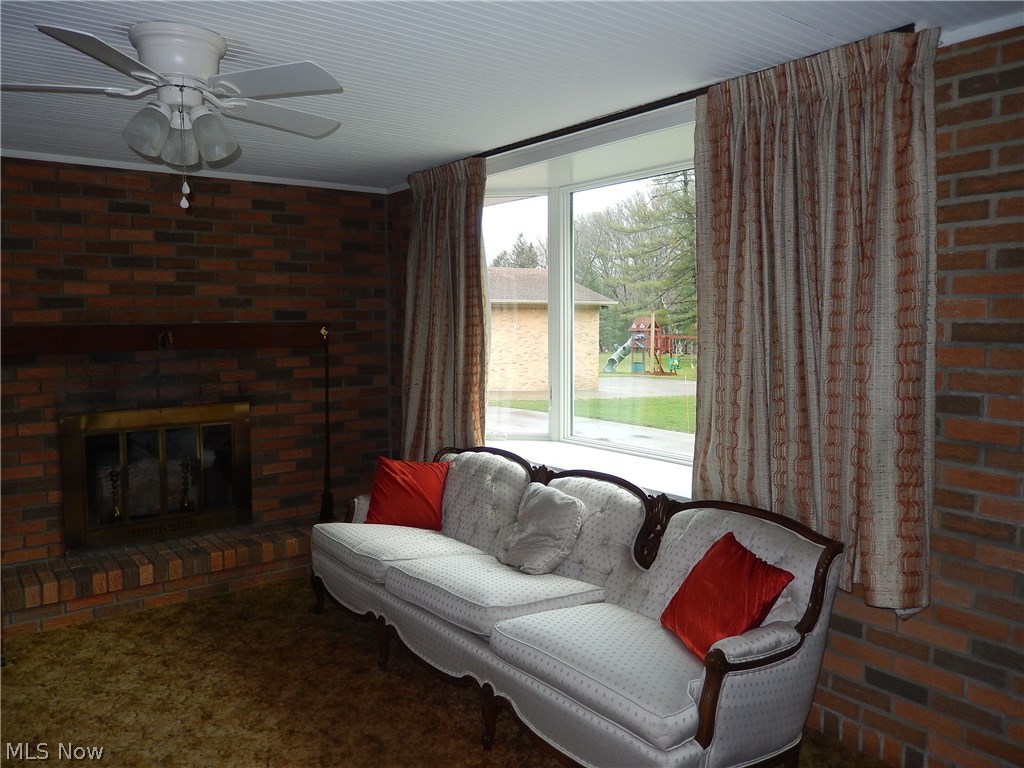 8226 Dalebrook Road Independence, OH 44131 - Photo 6 of 12 Family Room