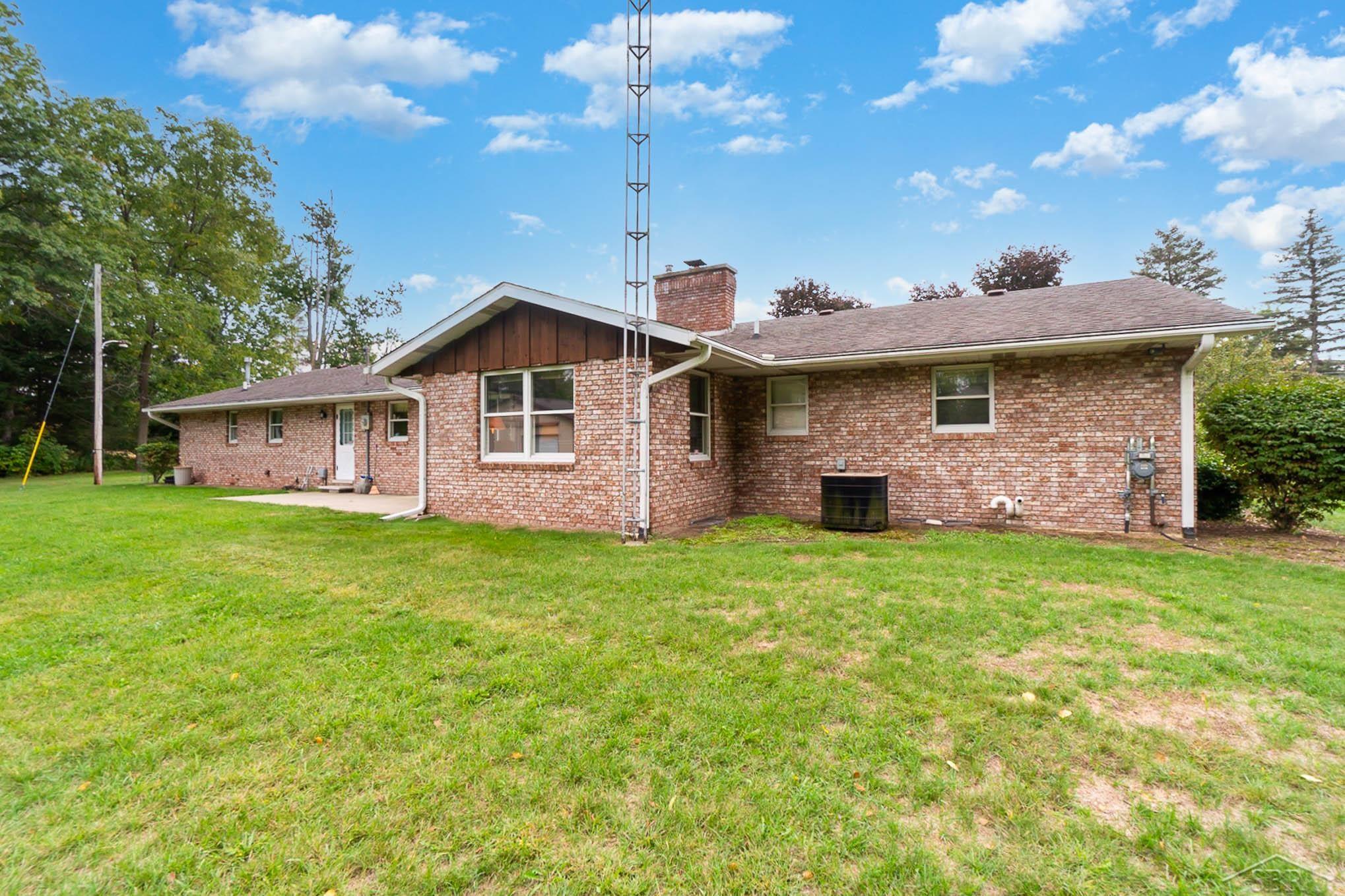7431 Busch Road Birch Run, MI 48415 - Photo 3 of 27