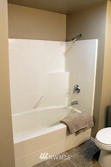 1061 West Beerbower Road Elma, WA 98541 - Photo 12 of 14 Gallery Image 12