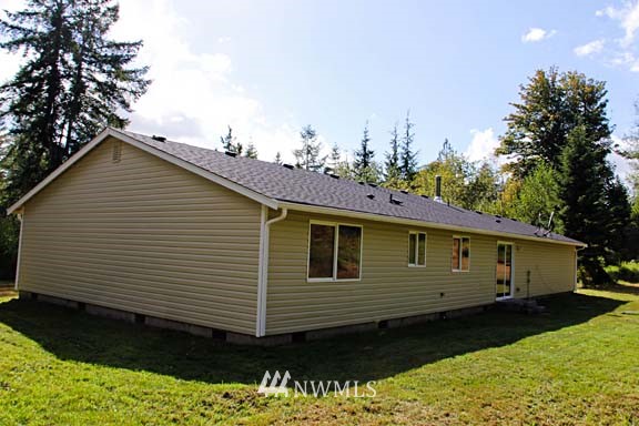 1061 West Beerbower Road Elma, WA 98541 - Photo 3 of 14 Gallery Image 3