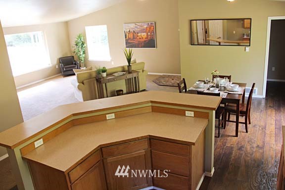 1061 West Beerbower Road Elma, WA 98541 - Photo 9 of 14 Gallery Image 9