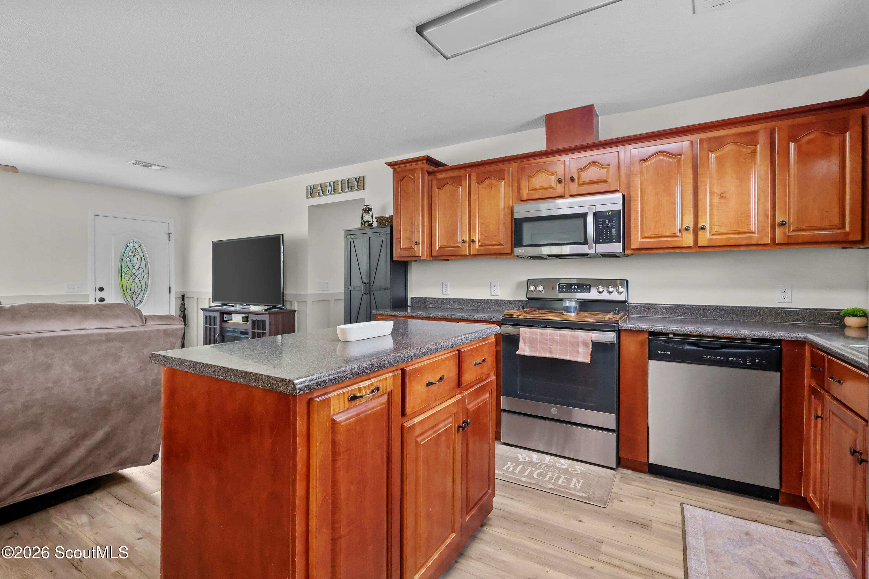 3448 James Street Patterson, GA 31557 - Photo 12 of 25 9W1A1996