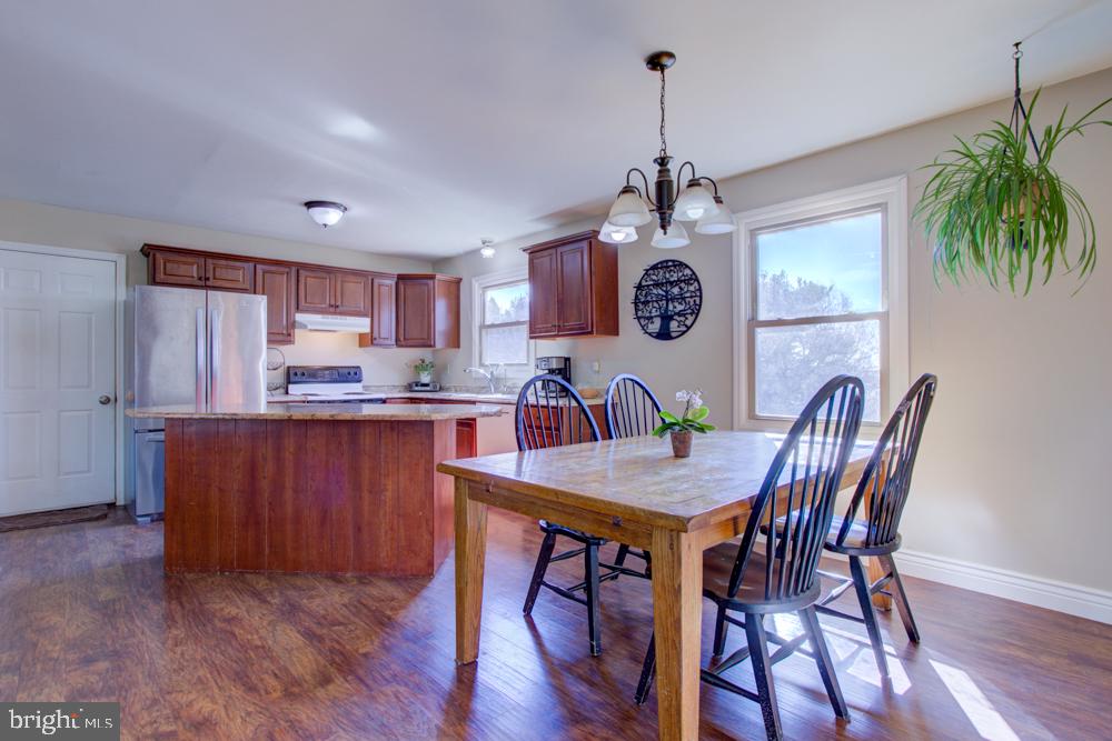 714 West Brubaker Valley Road Lititz, PA 17543 - Photo 13 of 43
