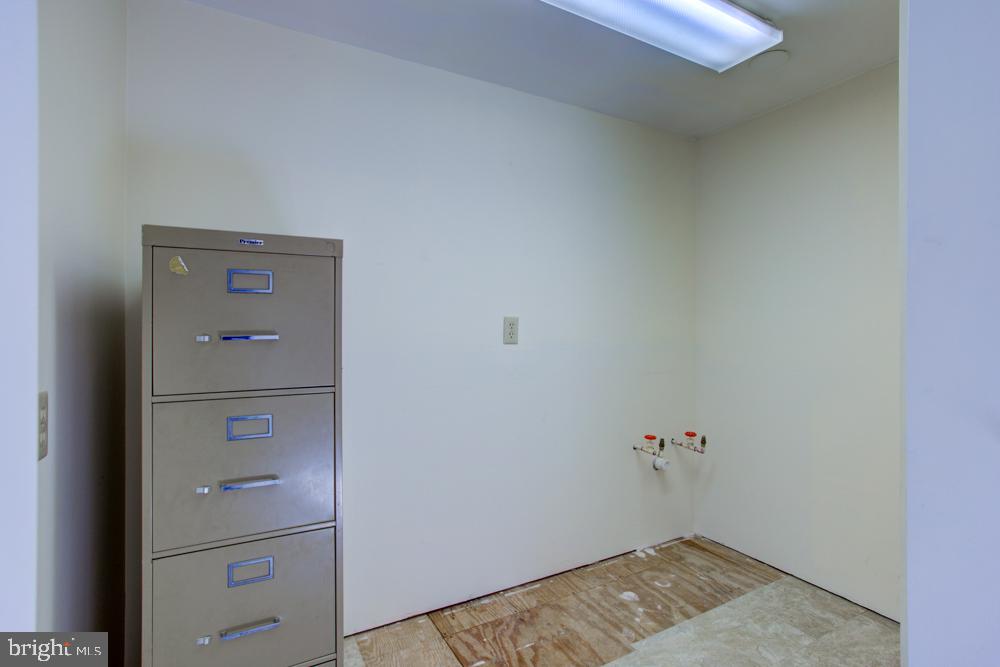 714 West Brubaker Valley Road Lititz, PA 17543 - Photo 25 of 43