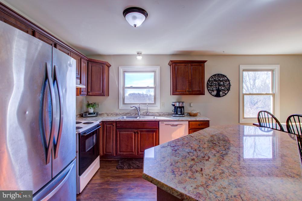 714 West Brubaker Valley Road Lititz, PA 17543 - Photo 9 of 43