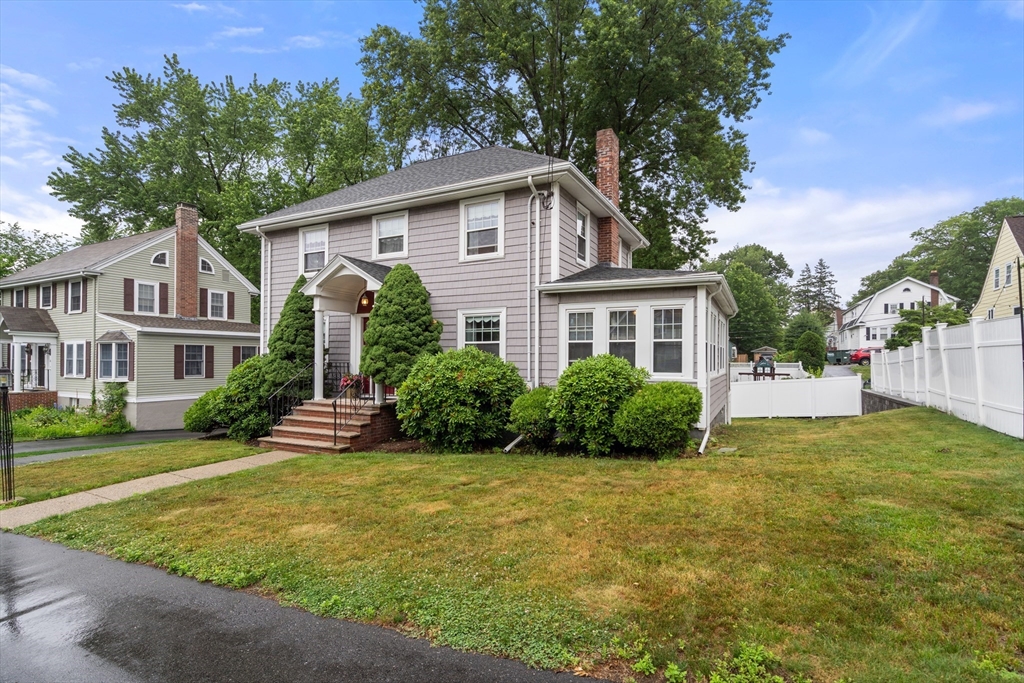 20 Rowe Street Milton, MA 02186 - Photo 2 of 25