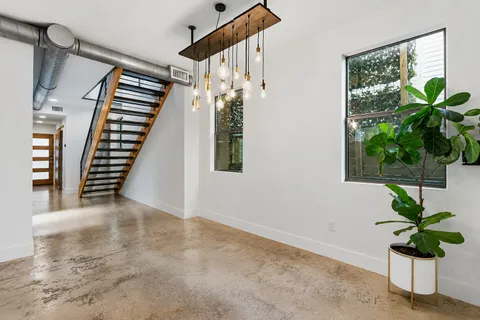 $4,500 | 2704 East 4th Street, Austin, TX 78702