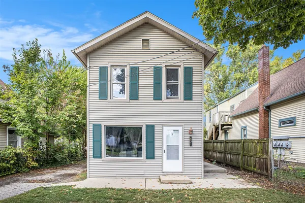 $109,000 | 831 Vine Street, Lansing, MI 48912