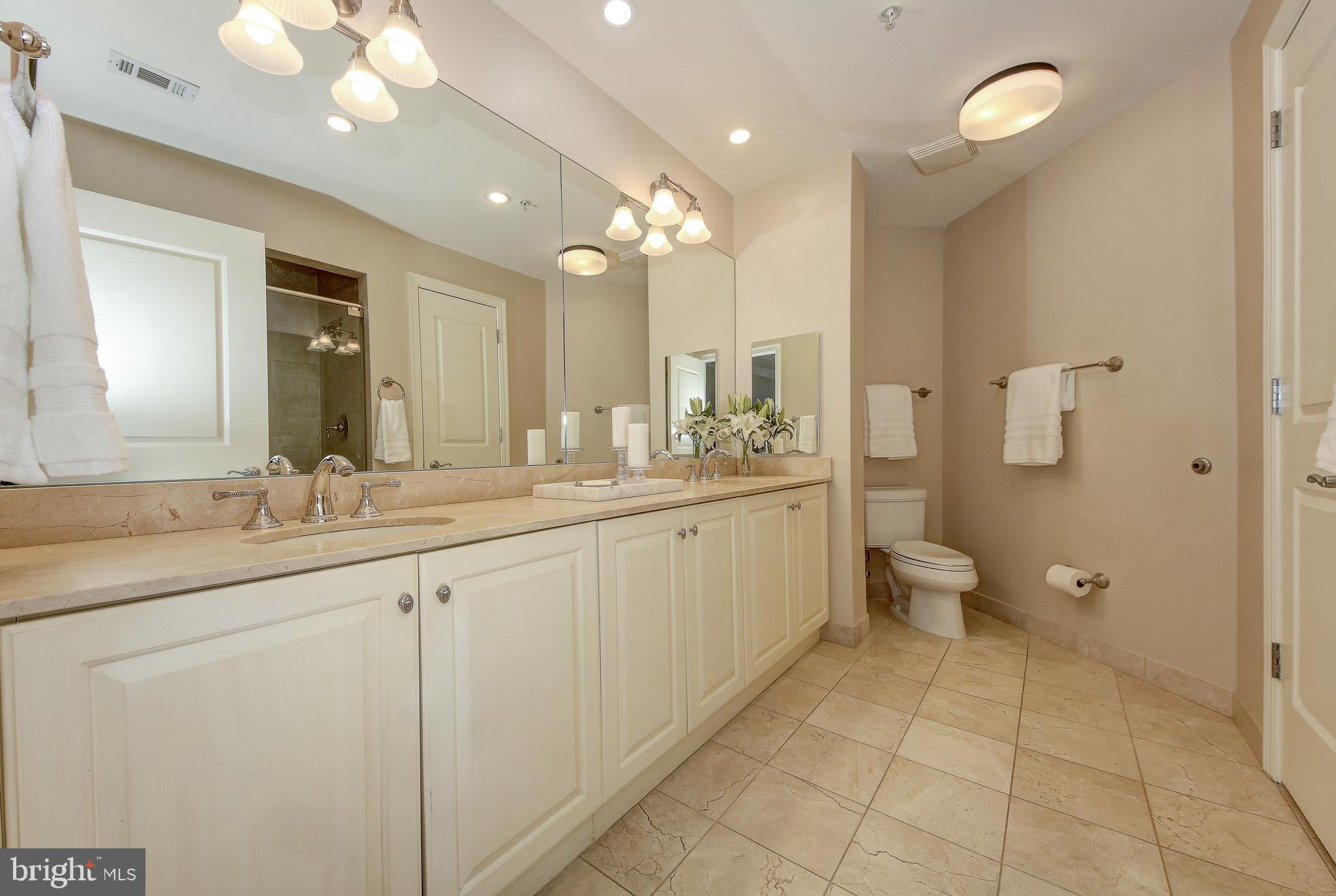 2501 Wisconsin Avenue Northwest, Unit 108 Washington, DC 20007 - Photo 20 of 31 Master Ensuite Bath