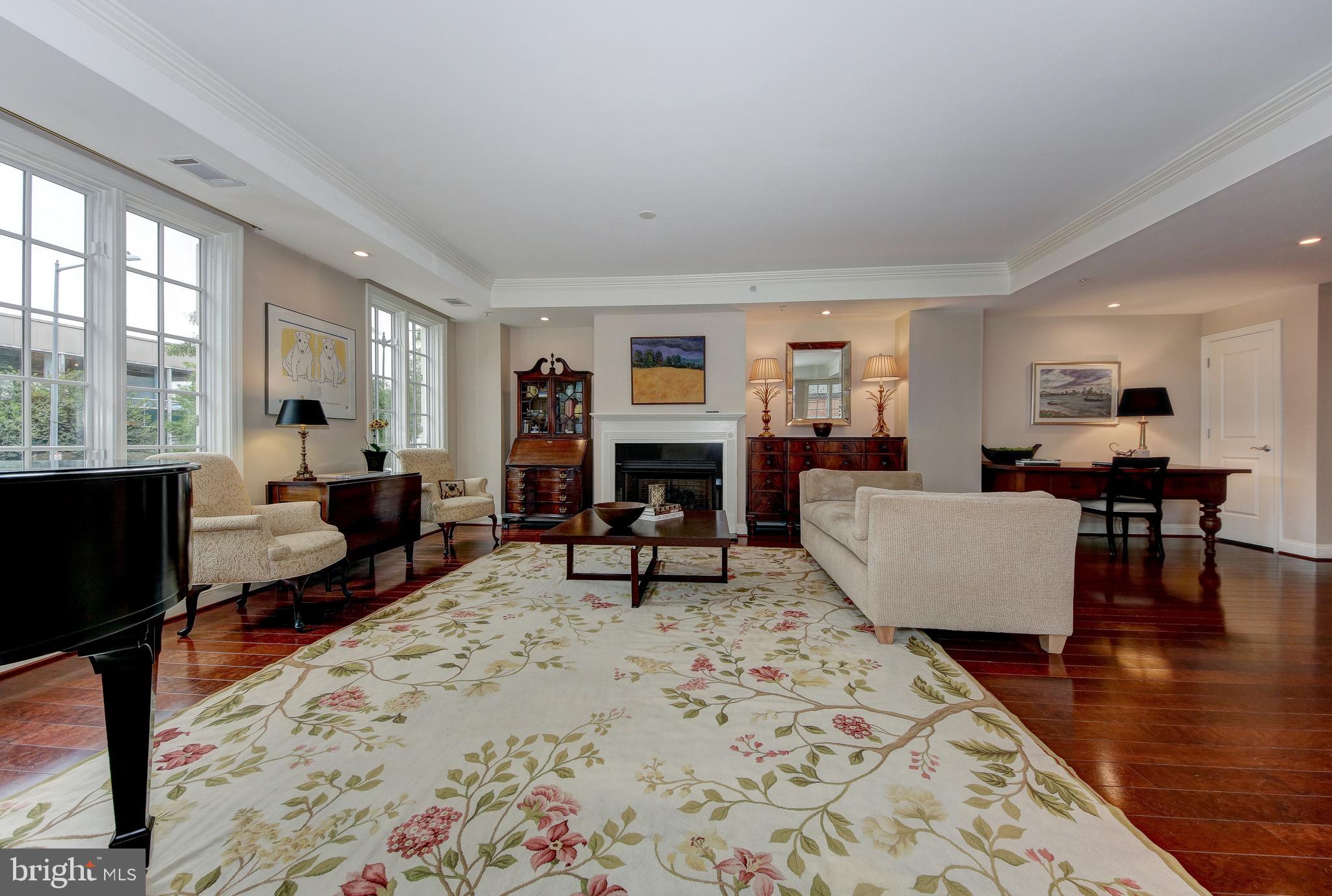 2501 Wisconsin Avenue Northwest, Unit 108 Washington, DC 20007 - Photo 5 of 31 Living Room