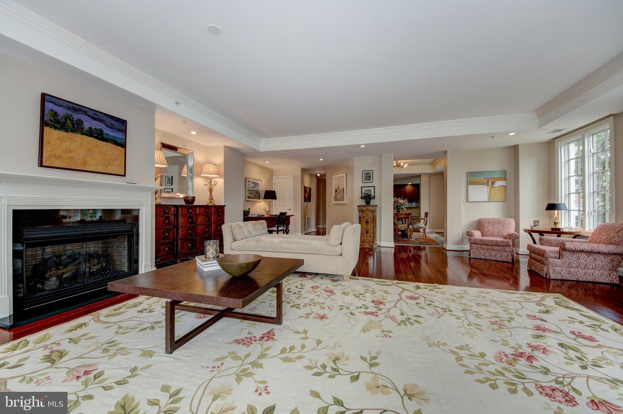 2501 Wisconsin Avenue Northwest, Unit 108 Washington, DC 20007 - Photo 7 of 31 Living Room