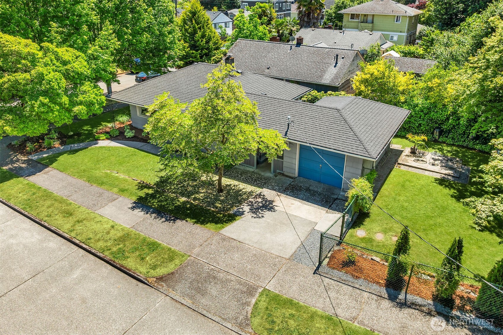 2265 Northeast 73rd Street Seattle, WA 98115 - Photo 26 of 32