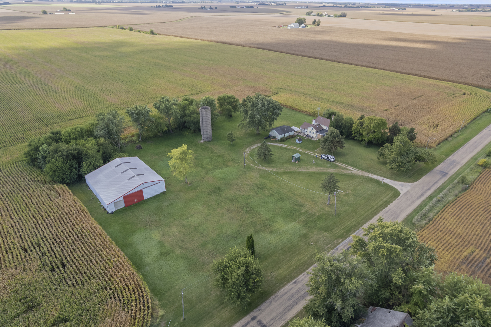 2012 North 45th Road Leland, IL 60531 - Photo 4 of 36